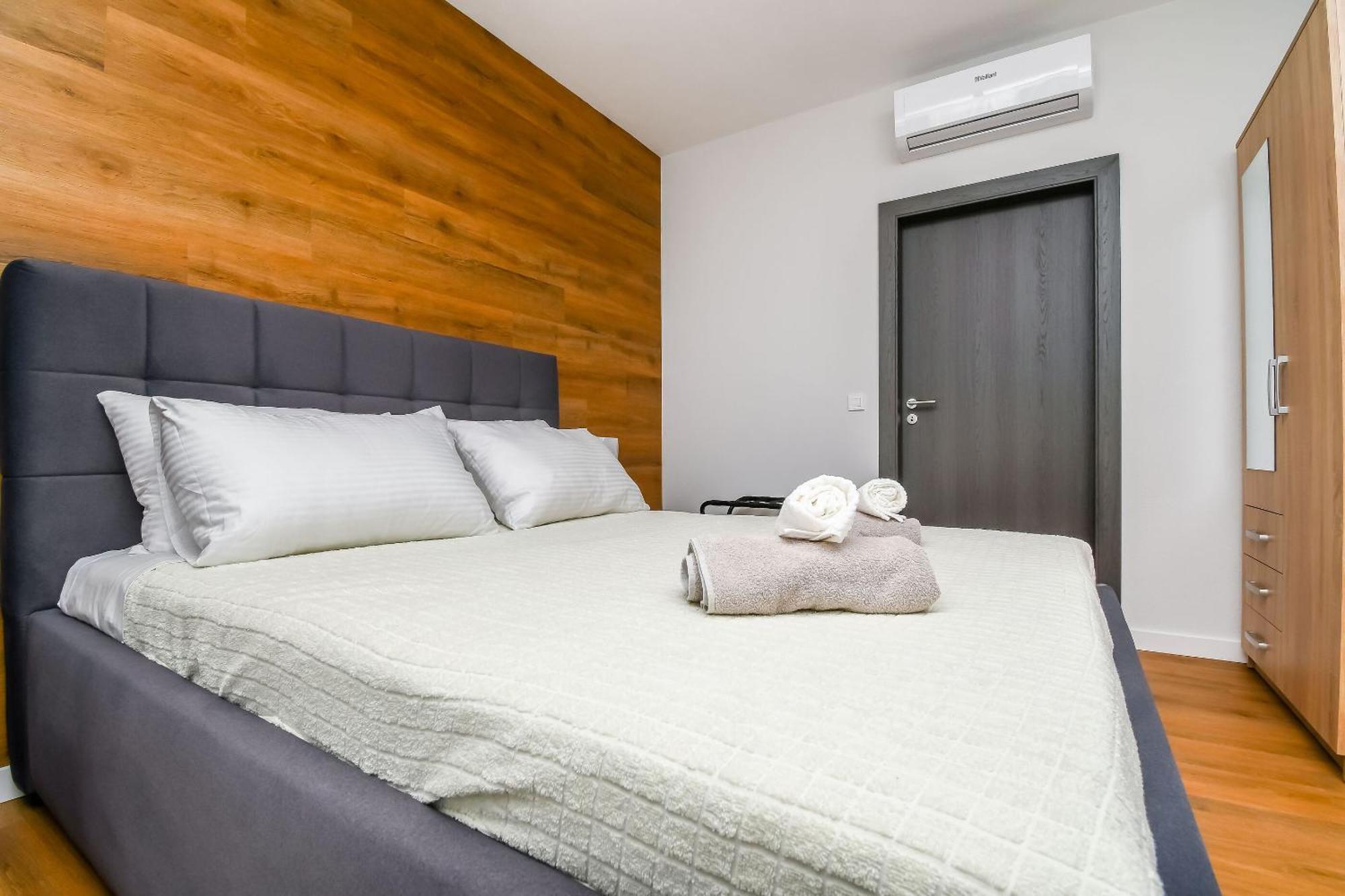 Apartments Neli Trogir Eksteriør bilde