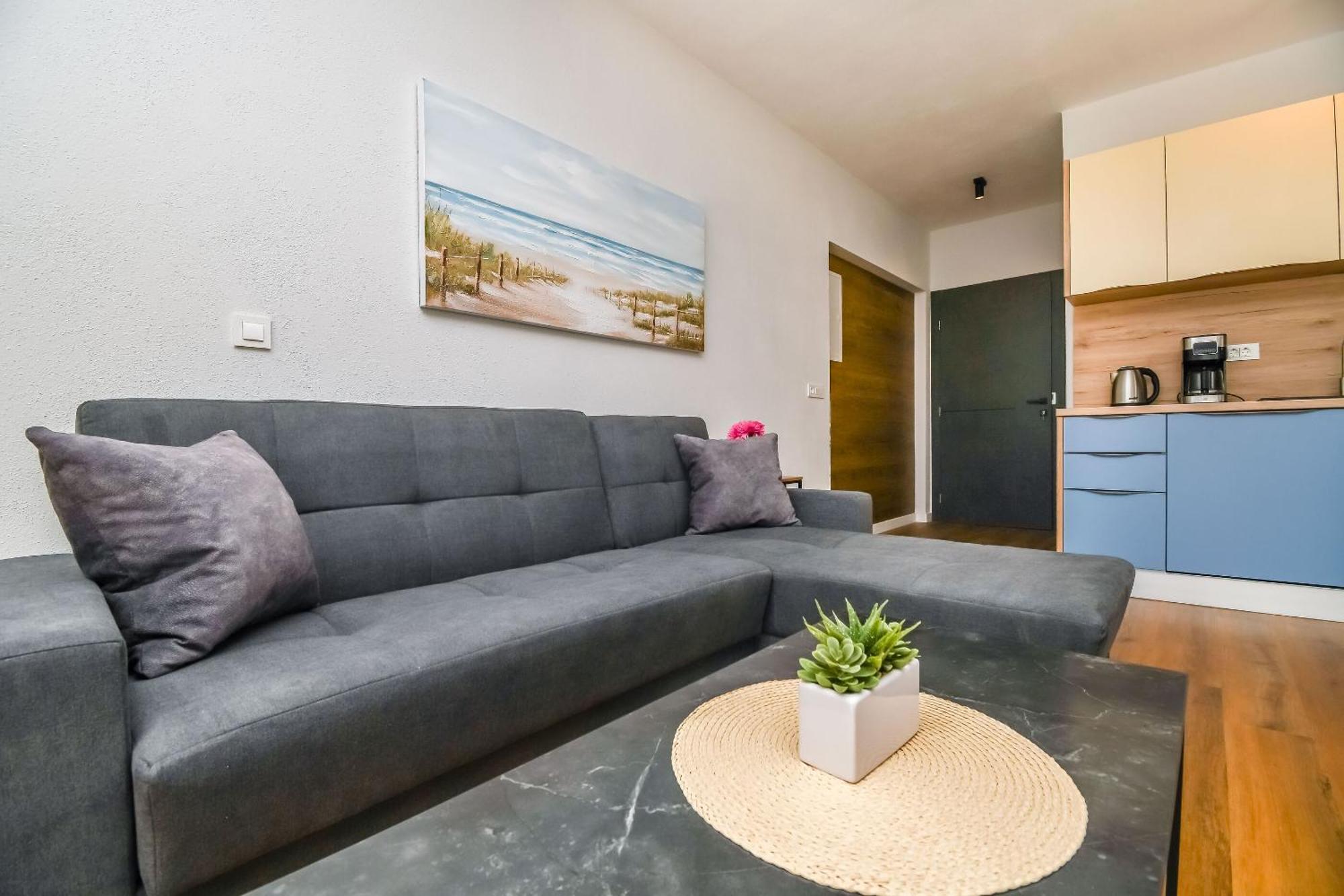 Apartments Neli Trogir Eksteriør bilde